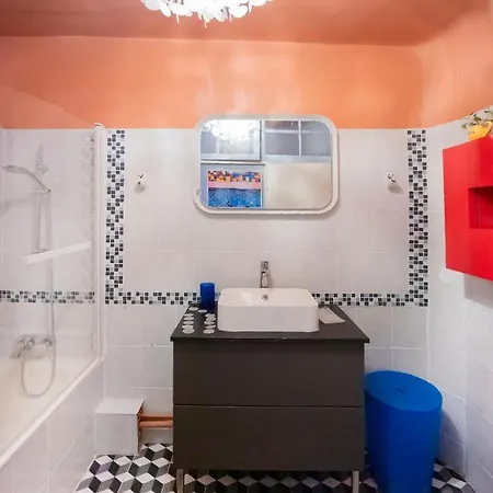 Tres Bel Avec Jolie Vue Dans Le Quartier Prise De Vauban Apartamento