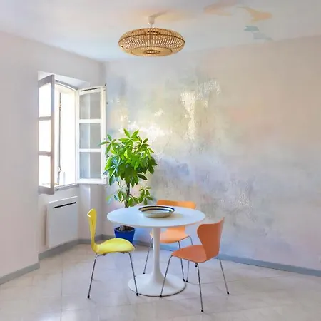 Tres Bel Avec Jolie Vue Dans Le Quartier Prise De Vauban * 마르세유